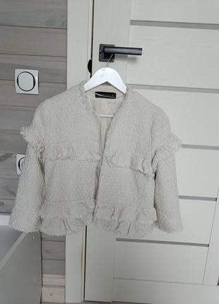 Укороченный пиджак zara в молочном цвете3 фото