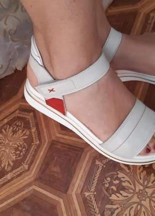 Босоножки