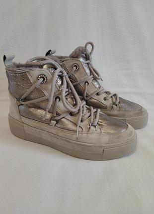 Женские зимние ботинки с натуральным мехом alpe woman shoes. размер 39 (25,5 см)