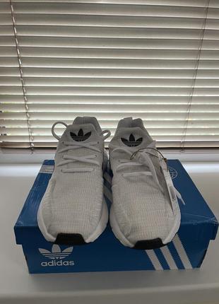 Кроссовки adidas2 фото