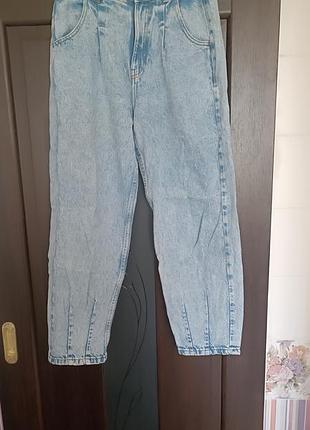 Джинсы bershka