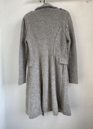 Легкое серое вязаное пальто косуха букле с шерстью8 фото