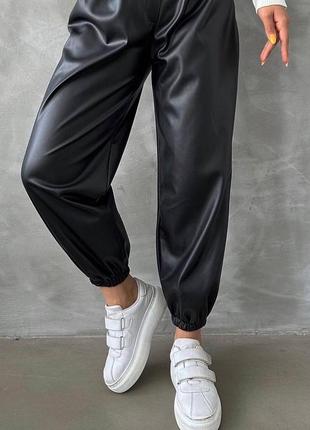 Кожаные утепленные брюки, эко кожа с начесом3 фото