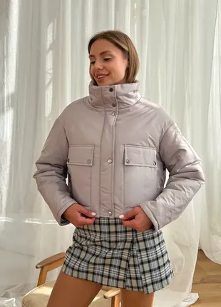 Укороченная куртка оверсайз на молнии и кнопках женская куртка демисезонная с карманами