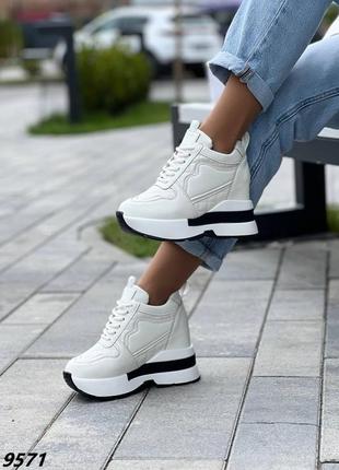 Кросівки (снікерси) білі черевики 23-25,5см3 фото
