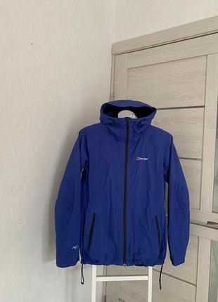 Чоловіча вітровка berghaus