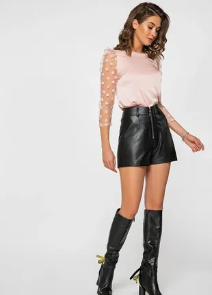 Короткие кожаные шорты на замше утепленные женские шорты на молнии