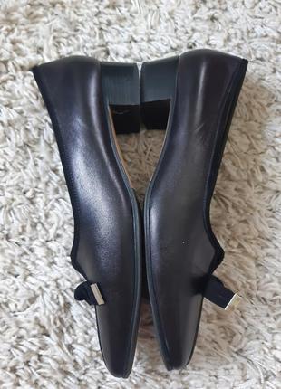 Базовые черные комфортные кожаные туфли, vlado /италия,  р. 39- 39 1/24 фото