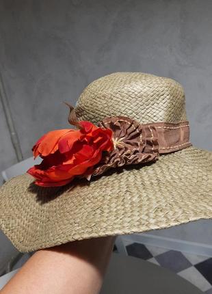 Шикарная шляпа с красным цветком4 фото