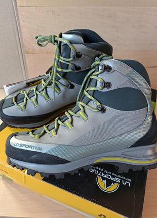 Черевики la sportiva trango тrк має виразний вигляд у стилі альпінізму, але це супер комфортний, високотехнологічний, легкий пішохідний черевик.
