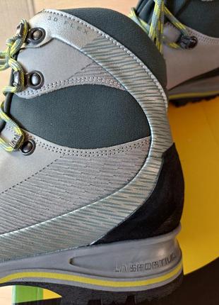 Ботинки la sportiva trango тrк выглядят выразительно в стиле альпинизма, но это супер комфортный, высокотехнологичный, легкий пешеходный ботинок.8 фото