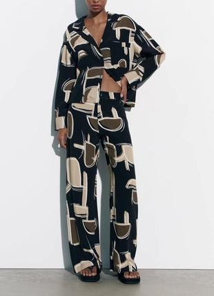 Классный костюм zara размер xs