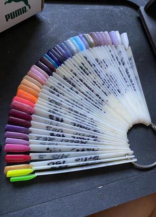 49 гель-лаків