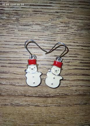 Mаленькие серьги снеговики новогодние