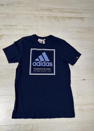 Футболка adidas