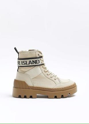 Ботинки женские river island beige canvas lace up boots