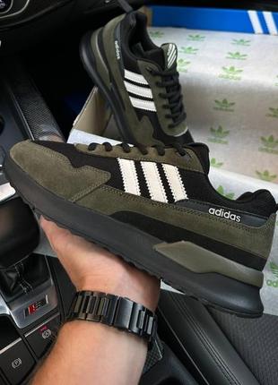 Кроссовки adidas