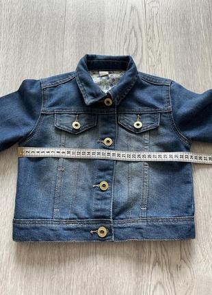 Крутая джинсовая куртка tu 4-5 лет4 фото