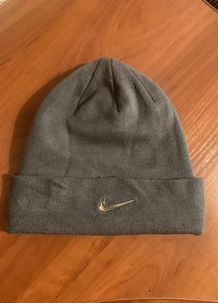 Шапка nike  metal swoosh