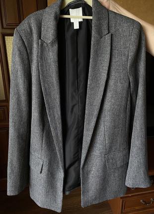 Серый пиджак (осень-весна)
