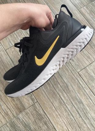 Чрезвычайно удобные кроссовки nike odyssey react оригинал5 фото