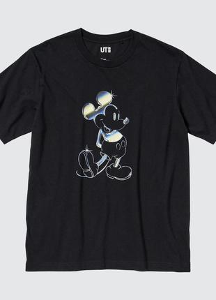 Футболка uniqlo з малюнком mickey stands3 фото