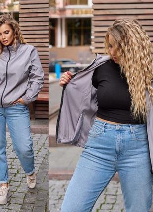 Ветровка женская