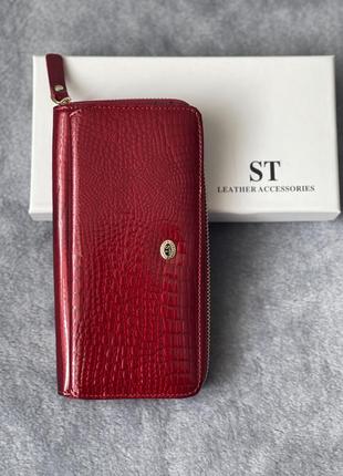 Жіночий шкіряний лаковий червоний гаманець st s7001a