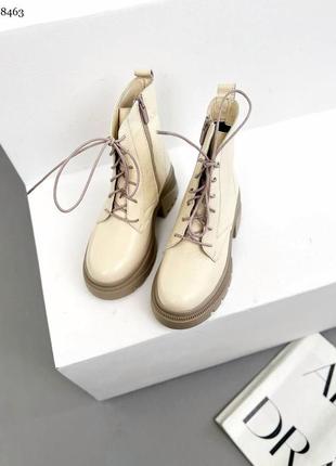 Кожаные женские демисезонные ботинки на байке 8463