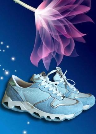 Классные  голубые кроссовки. çiro divarese. турция.  размер 37.