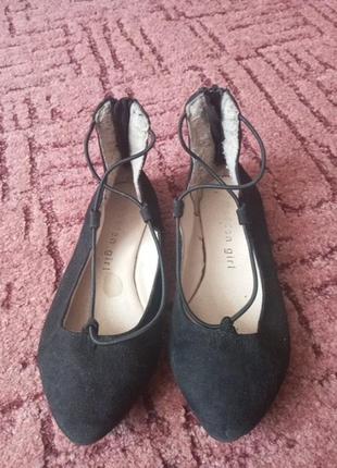 Туфли балетки чешки для девочки