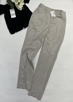 Красивые прямые брюки брюки h&m.