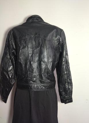 Продам жіночу шкіряну куртку, розмір м4 фото
