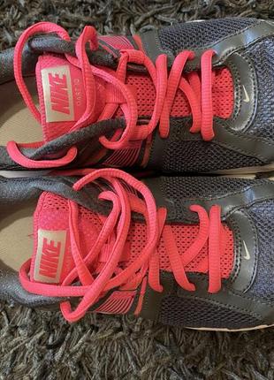 Кроссовки nike