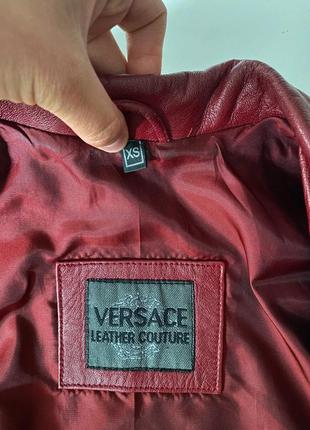 Кожаный жакет versace красный бордовый4 фото