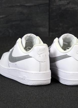 Nike air force рефлективные кожаные кроссовки найк белый цвет (весна-лето-осень)😍4 фото