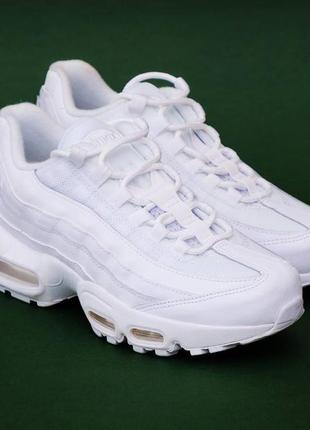 Демисезонные белые кроссовки nike air max 95 оригинал білі оригінальні кросівки nike air max 95