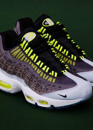 Демисезонные оригинальные кроссовки nike air max 95 жіночі оригінальні кросівки nike air max 95