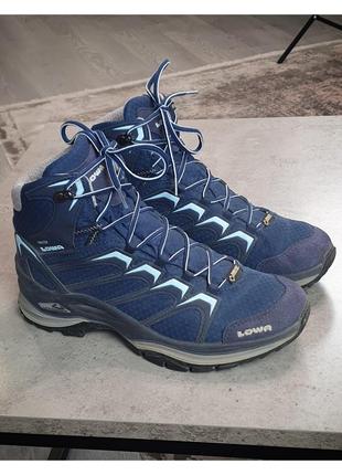 Ботинки ботинки lowa gore-tex