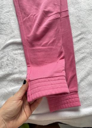 Розовые, теплые спортивные штаны2 фото