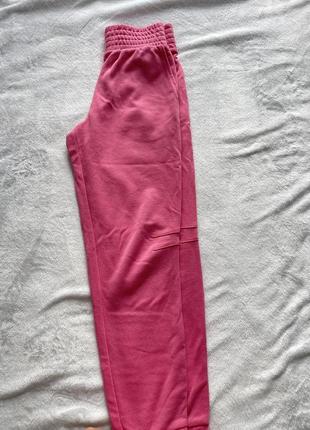 Розовые, теплые спортивные штаны3 фото