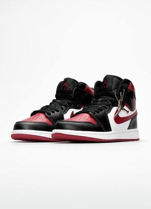 Nike air jordan 1 белые с черным и бордовым