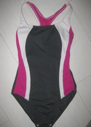 Спортивний купальник з чашками сх