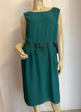 Зеленое красивое нарядное платье- батал/46/brend phase eight