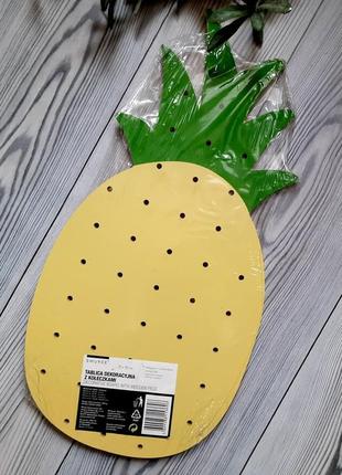 Настенная вешалка, декоративная доска, органайзер с деревянными колками-держателями