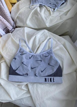 Топ nike