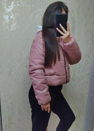 Куртка розовая экокожа3 фото