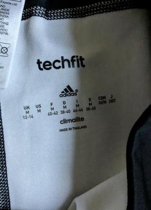 Оригинальные женские бриджи капри с принтом adidas techfit9 фото