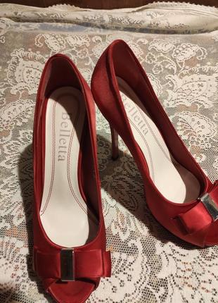 Туфли женские атласные