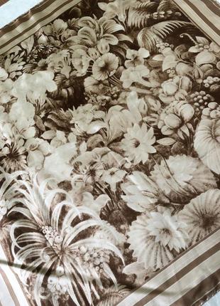 Винтажный шелковый платок